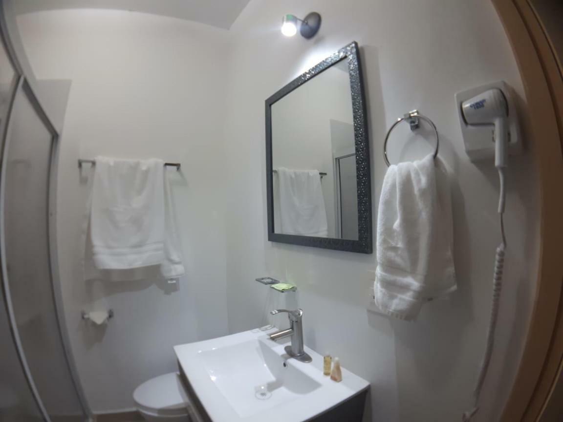 Nuevos Departamentos Centro Historico A 200 Mts Del Malecon Apartment ลาปาซ ภายนอก รูปภาพ